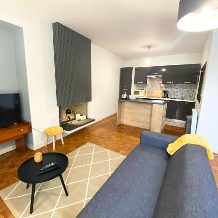 Le 107 - Poitiers - Chu - La Conciergerie. Apartment Luaran gambar