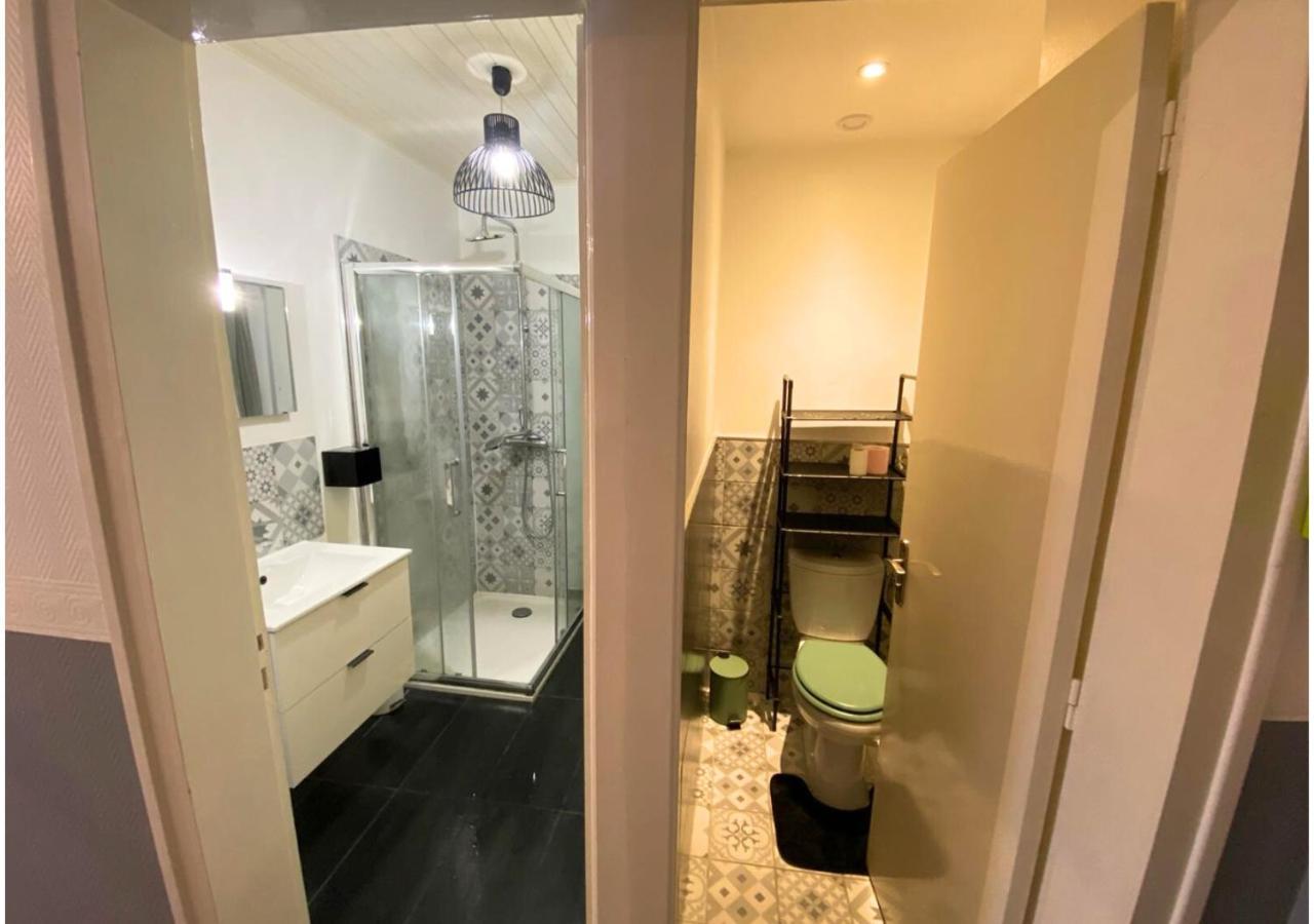 Le 107 - Poitiers - Chu - La Conciergerie. Apartment Luaran gambar
