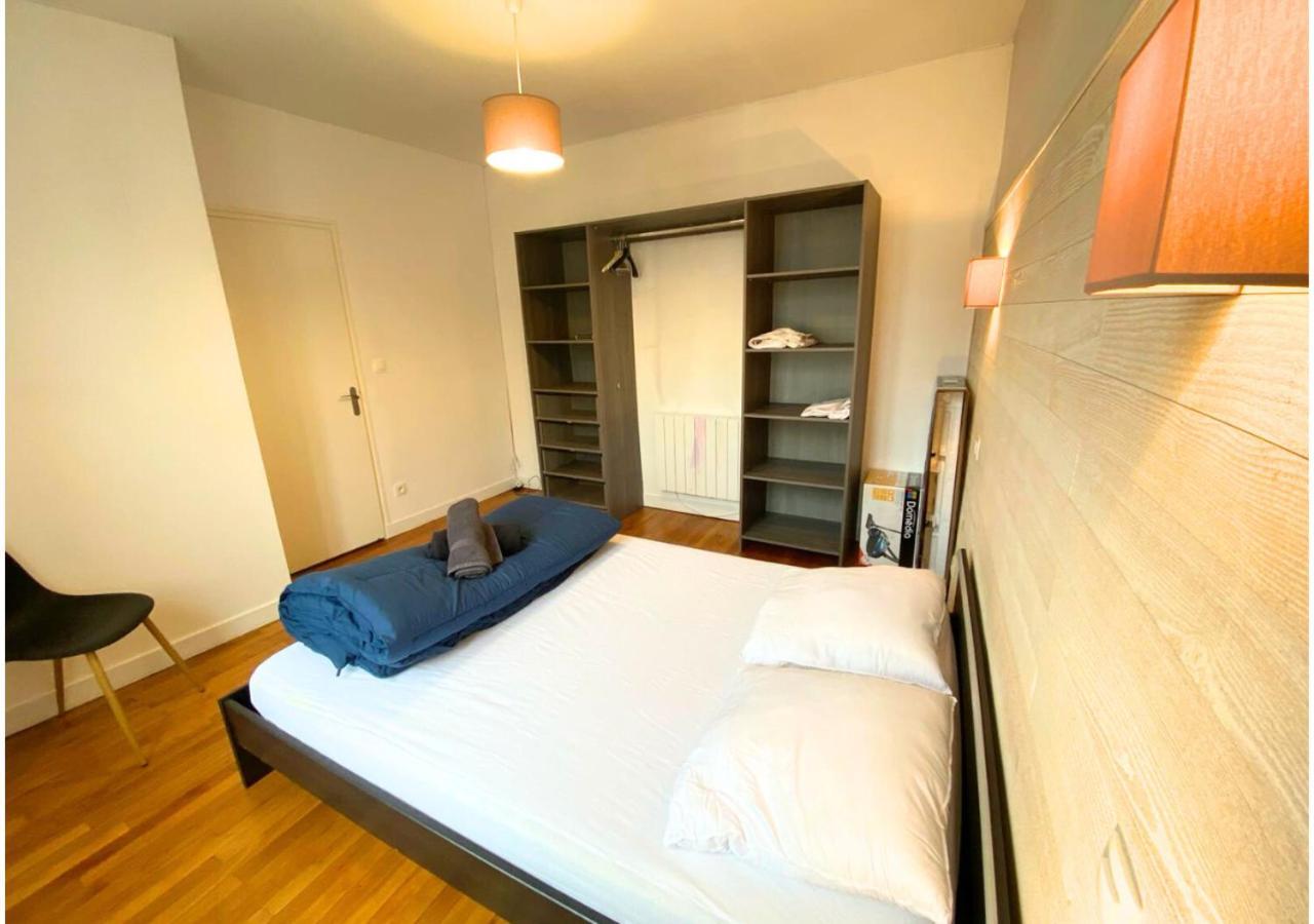 Le 107 - Poitiers - Chu - La Conciergerie. Apartment Luaran gambar