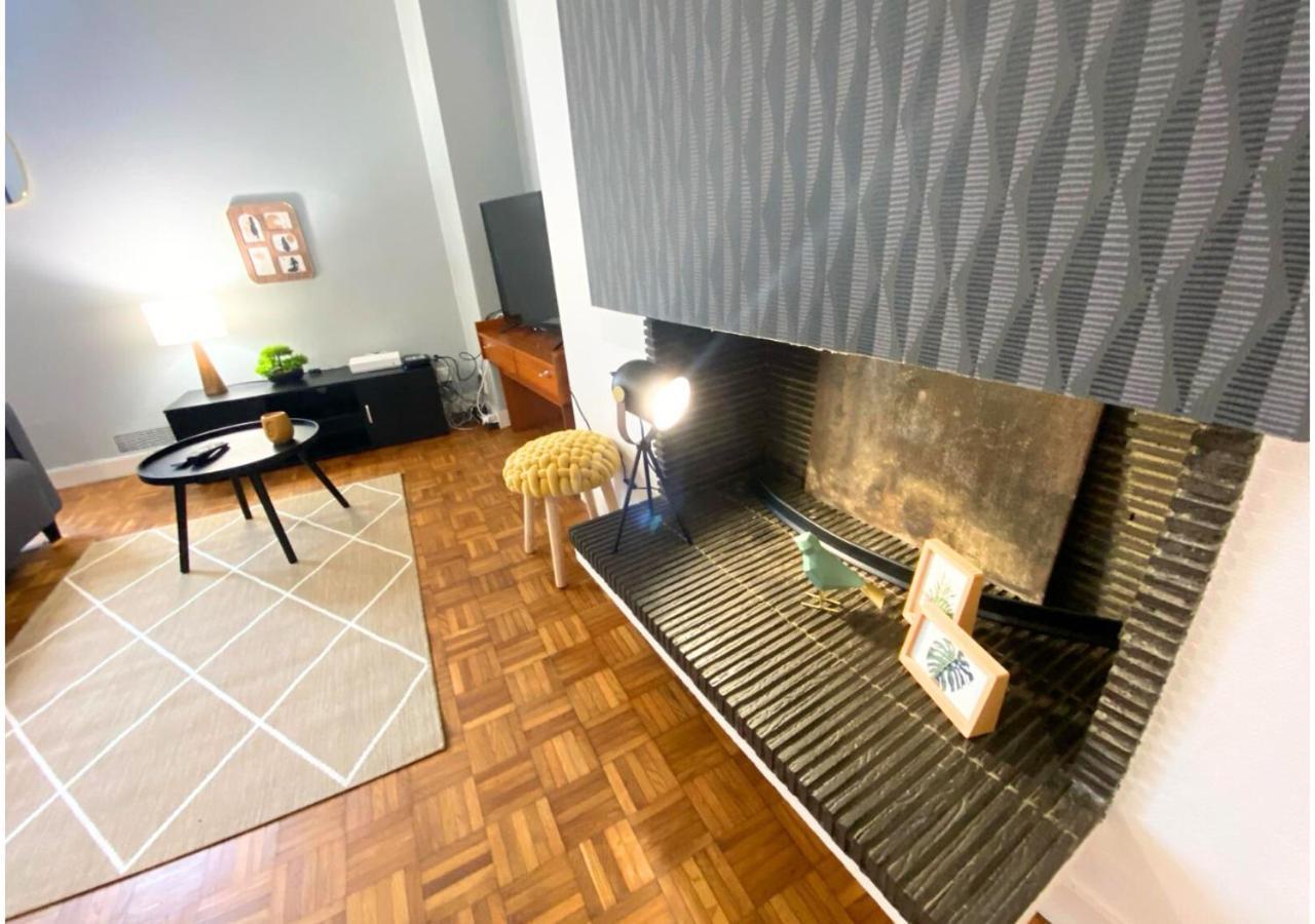 Le 107 - Poitiers - Chu - La Conciergerie. Apartment Luaran gambar